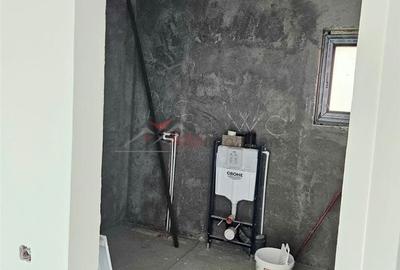 Casă cu 5 camere cu Teren 325 Mp în Central