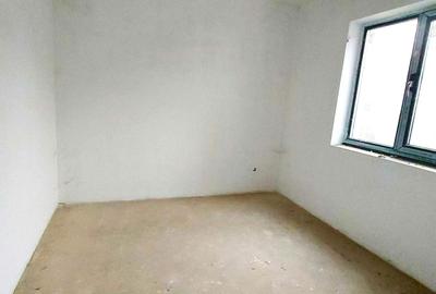 Duplex cu 5 camere cu Canalizare în Central - 13