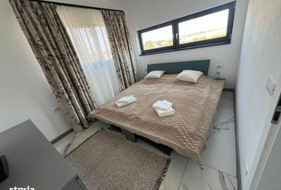 Apartament cu 3 camere decomandat în Exterior Vest - 2