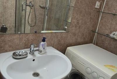 Apartament cu 2 camere decomandat în Titan - 12