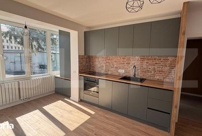 Apartament cu 3 camere în Centrul Istoric