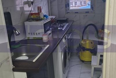 Apartament cu 2 camere decomandat în Tei