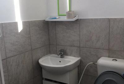 Casă cu 2 camere cu Teren 70 Mp în Mureșeni