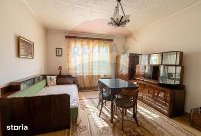 Casă cu 3 camere cu Teren 617 Mp în Central