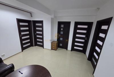 Apartament cu 4 camere decomandat în Olteniței