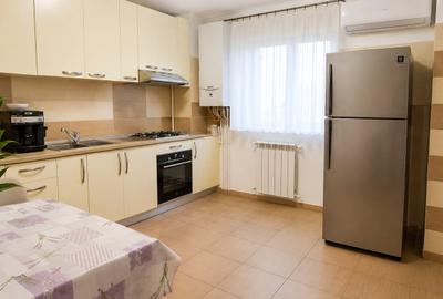 Apartament cu 3 camere decomandat în Tătărași