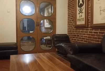 Apartament cu 4 camere decomandat în Titulescu
