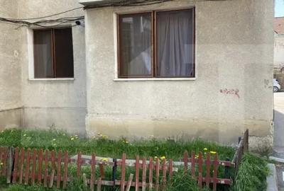 Apartament cu 3 camere decomandat în Central - 2