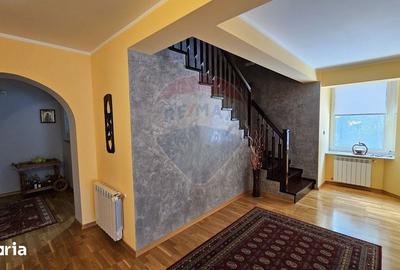 Casă cu 8 camere cu Teren 811 Mp în Obcini - 15