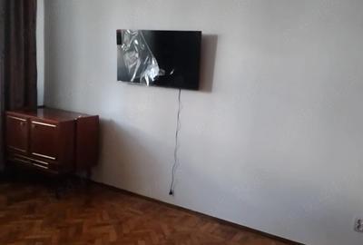 Apartament cu 2 camere semidecomandat în Iancului