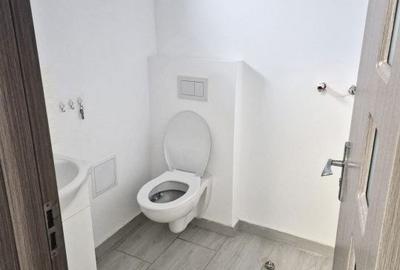 Casă cu 4 camere cu Teren 198 Mp în Central - 11