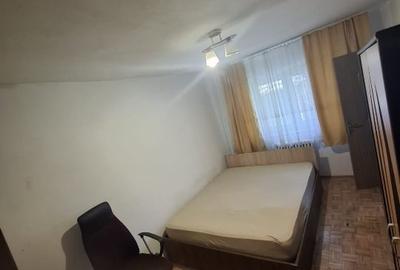 Garsonieră decomandată, mobilată în Complex Studențesc - 2