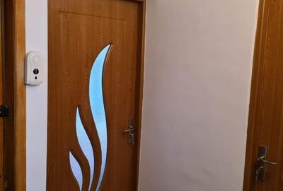 Apartament cu 3 camere decomandat, mobilat în Nicolina - 10