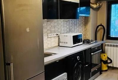 Garsonieră decomandată, mobilată în Tei - 4