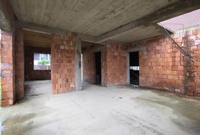 Casă cu Teren 250 Mp în Central - 7