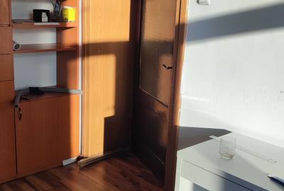 Apartament cu 2 camere decomandat în Piața Unirii