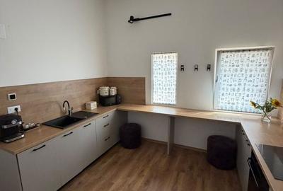 Casă cu 4 camere în Central