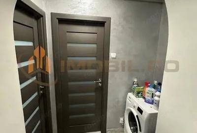 Apartament cu 2 camere semidecomandat în Filiași