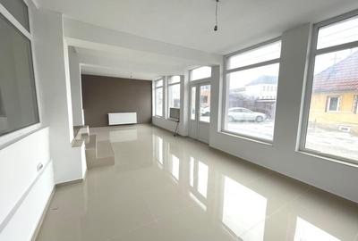 Spațiu comercial, de 118 mp, în Pianu de Jos - 1