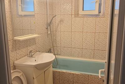 Apartament cu 2 camere decomandat în Micro 20 - 2