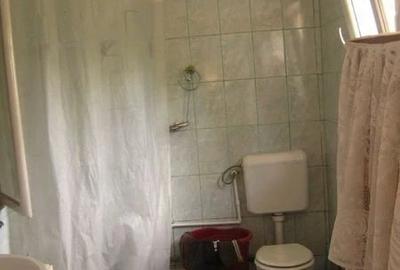 Casă cu 3 camere cu Teren 2100 Mp în Livedea - 2