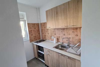 Garsonieră semidecomandată în Basarabia