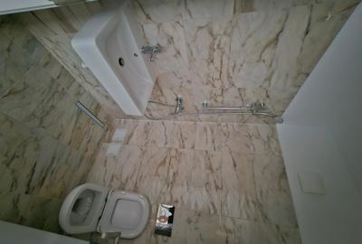 Apartament cu 3 camere decomandat în Tomis Nord - 9