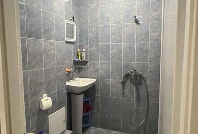 Garsonieră decomandată în Girocului