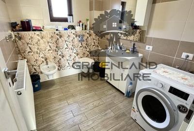 Casă cu 4 camere în Valea Adâncă