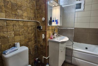 Apartament cu 3 camere decomandat, mobilat în Brătianu - 11