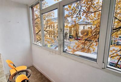 Garsonieră, mobilată în Amzei