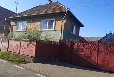 Casă cu 3 camere cu Teren 5160 Mp în Siculeni