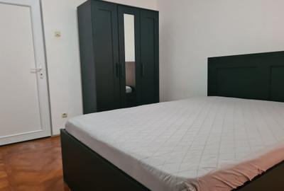Apartament cu 3 camere decomandat, mobilat în P-ța Romană - 2
