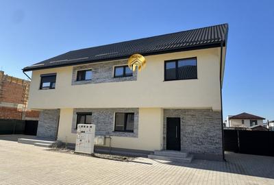 Casă cu 4 camere cu Teren 214 Mp în Otopeni