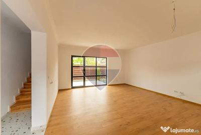 Casă cu 4 camere cu Teren 230 Mp în Central
