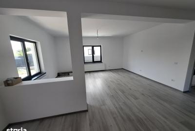 Casă cu 5 camere cu Teren 390 Mp în Hemeiuș - 5
