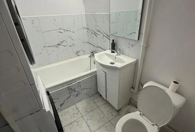 Garsonieră decomandată în Bartolomeu