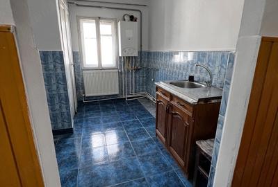Apartament cu 2 camere semidecomandat în Fălticeni