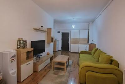 Apartament cu 2 camere decomandat, mobilat în P-ța Alba Iulia