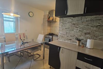 Apartament cu 3 camere decomandat, mobilat în Murfatlar - 12