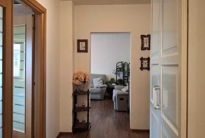 Apartament cu 4 camere decomandat în Vitan - 3
