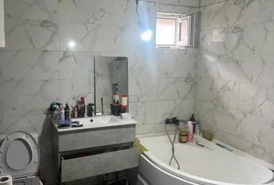 Casă cu 3 camere cu Teren 300 Mp în Lumina