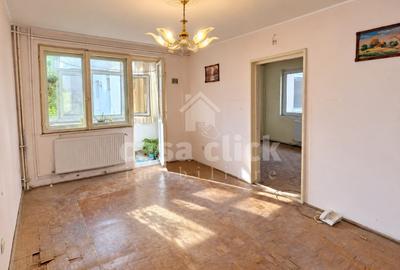 Apartament cu 2 camere circular în Micro 17