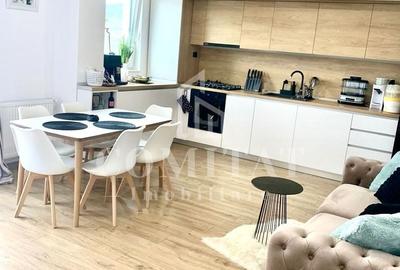 Apartament cu 2 camere semidecomandat, mobilat în Florești