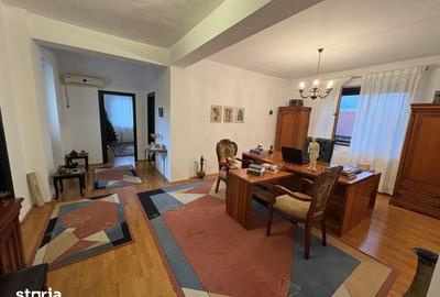 Casă cu 9 camere cu Teren 722 Mp în Străulești - 2