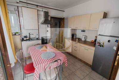 Apartament cu 4 camere decomandat, mobilat în Central - 11