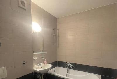 Apartament cu 3 camere decomandat în Avantgarden