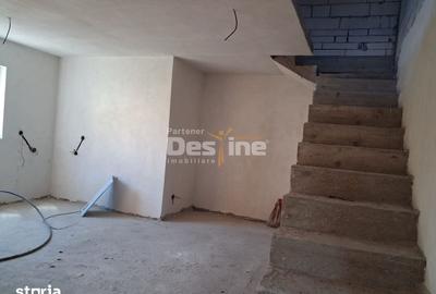 Casă cu 3 camere cu Teren 375 Mp în Central - 10