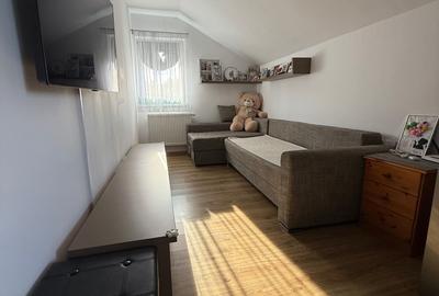 Apartament cu 2 camere decomandat în Exterior Vest