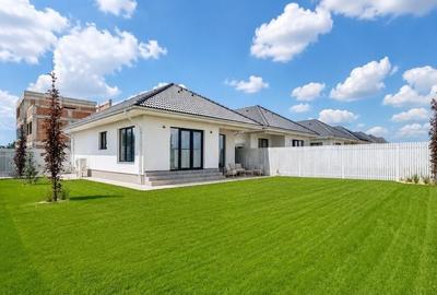 Casă cu 4 camere cu Teren 370 Mp în Tunari
